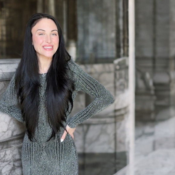 Meet your Posher, Sammie - Picture 4 of 17